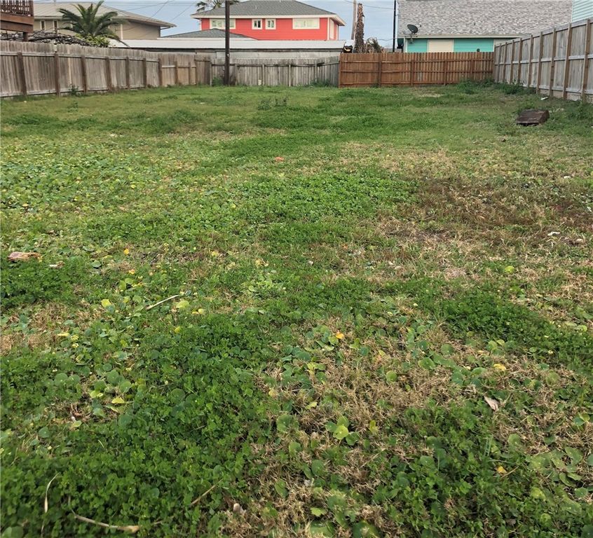 1223 Whispering Sands St, Port Aransas, TX 78373 — photo 2