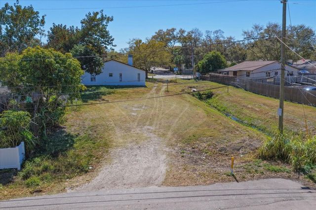 BRAGINTON STREET, Largo, FL 33756