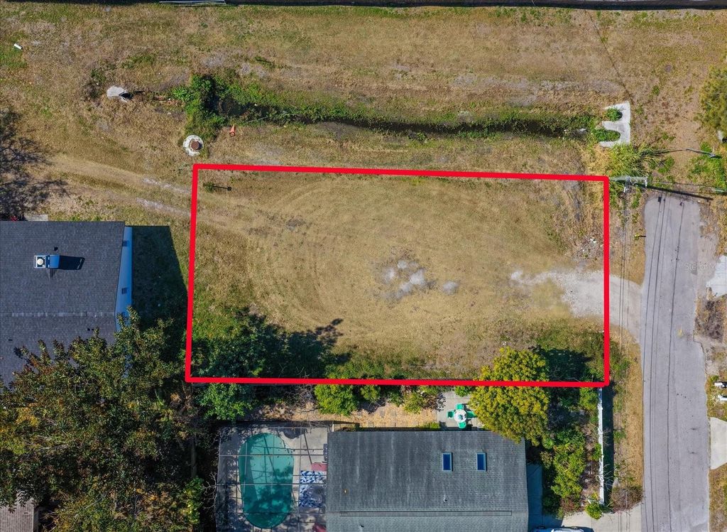 Image 2 of property listing at BRAGINTON STREET, Largo, FL 33756