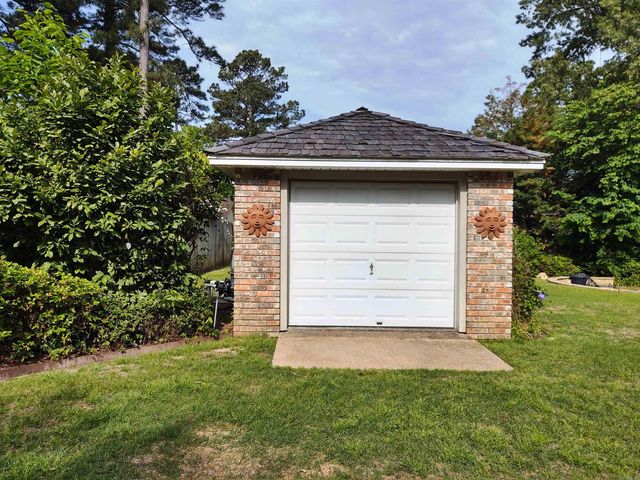 13 Tanglewood Drive, Magnolia, AR 71753