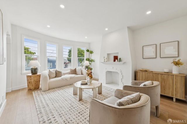 110 West Moltke Street, Daly City, CA 94014