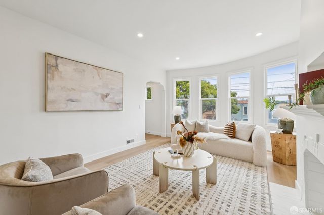 110 West Moltke Street, Daly City, CA 94014