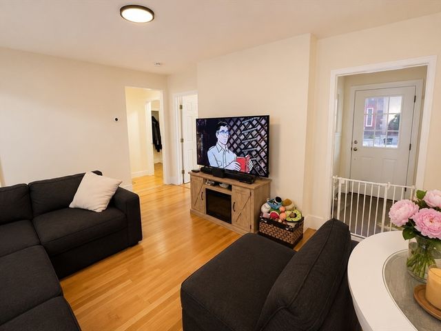19 Fayette 1, Beverly, MA 01915