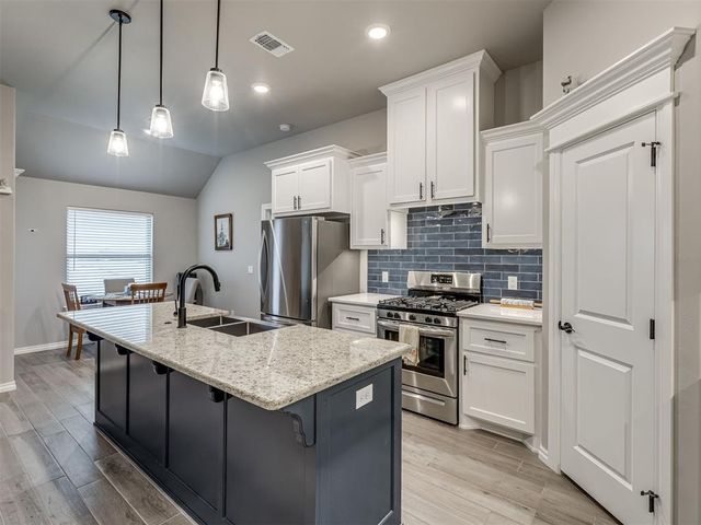 9317 NW 90th Street, Yukon, OK 73099