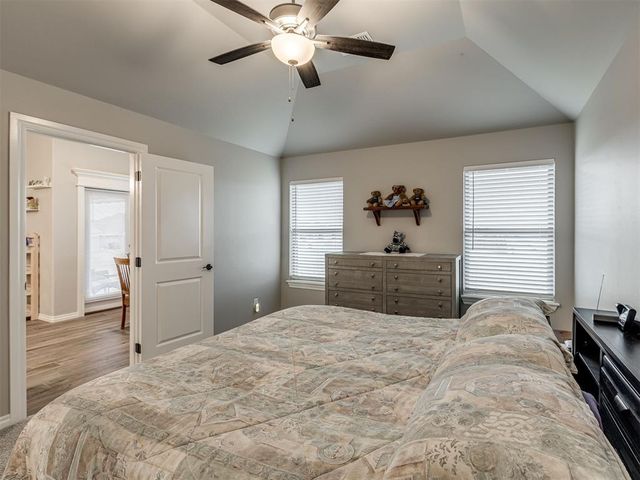 9317 NW 90th Street, Yukon, OK 73099