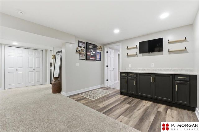 2331 S 124th Street, Omaha, NE 68144