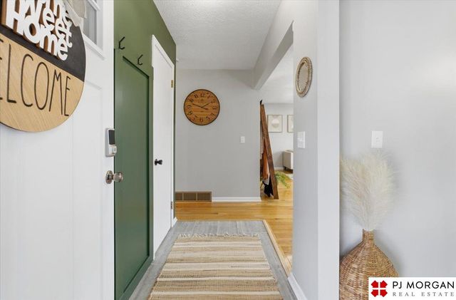 2331 S 124th Street, Omaha, NE 68144