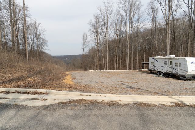 340 Oak Dr, Smithville, TN 37166
