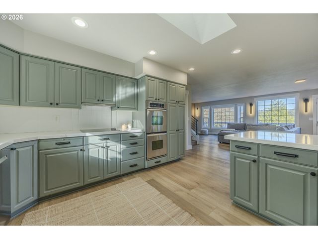 83471 S COVE Way, Florence, OR 97439