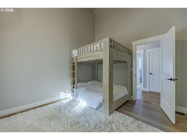 83471 S COVE Way, Florence, OR 97439