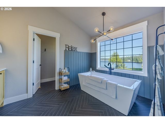 83471 S COVE Way, Florence, OR 97439