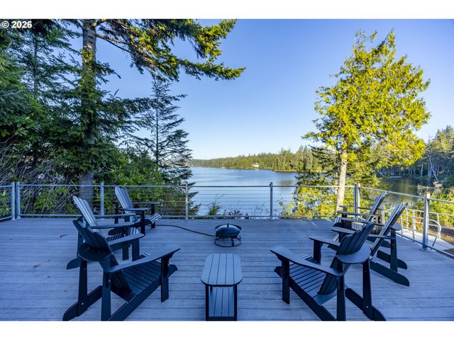 83471 S COVE Way, Florence, OR 97439