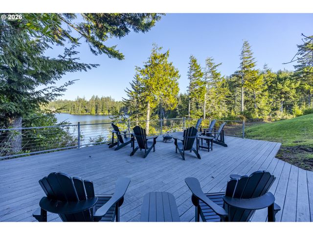 83471 S COVE Way, Florence, OR 97439