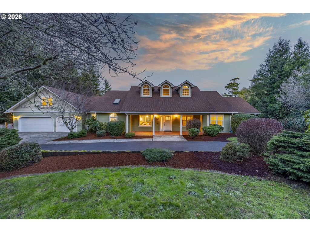 83471 S COVE Way, Florence, OR 97439