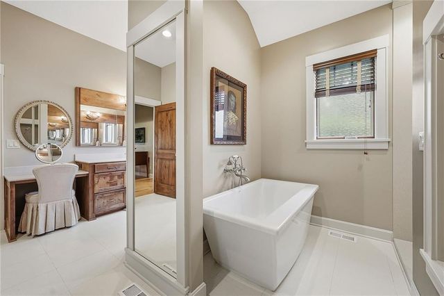 406 Homestead Drive, Lawrence, KS 66049