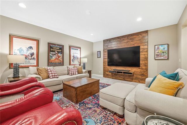406 Homestead Drive, Lawrence, KS 66049