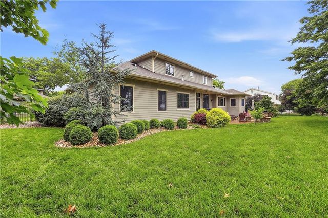 406 Homestead Drive, Lawrence, KS 66049