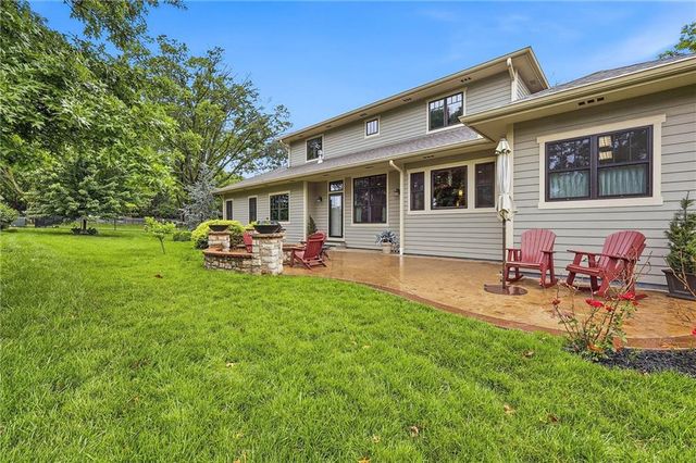 406 Homestead Drive, Lawrence, KS 66049