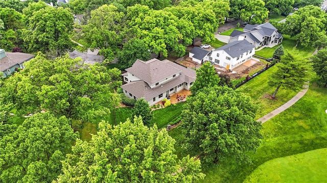 406 Homestead Drive, Lawrence, KS 66049