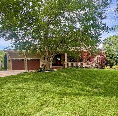 406 Homestead Drive, Lawrence, KS 66049