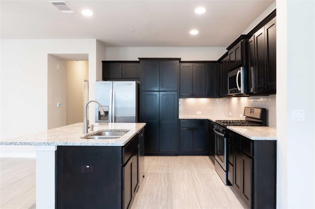 13800 Lyndhurst ST 281, Austin, TX 78717