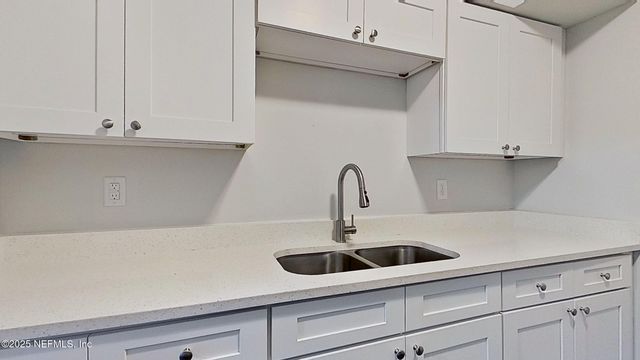 2216 SPRING PARK Road 6, Jacksonville, FL 32207