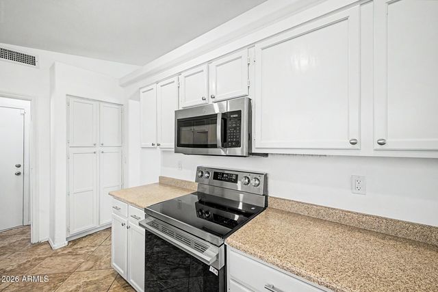 5963 W MERCURY Way, Chandler, AZ 85226