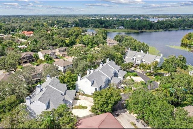 9726 TIFFANY OAKS LANE 9726, Tampa, FL 33612