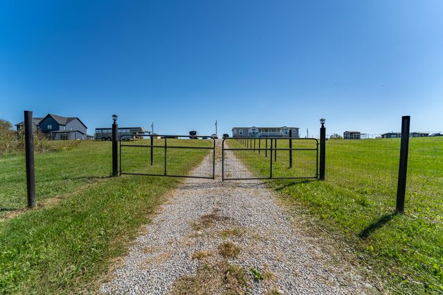 1270 Sewell Shop Road, Winchester, KY 40391