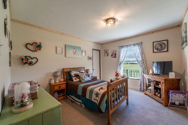 1270 Sewell Shop Road, Winchester, KY 40391