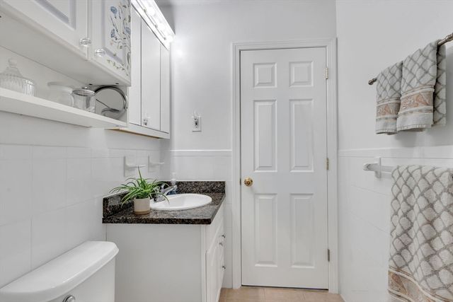 18 Dailey St H, Attleboro, MA 02703