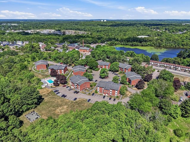 18 Dailey St H, Attleboro, MA 02703