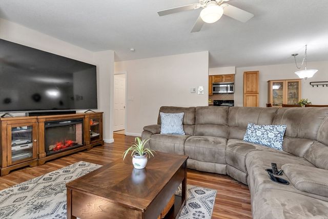 18 Dailey St H, Attleboro, MA 02703
