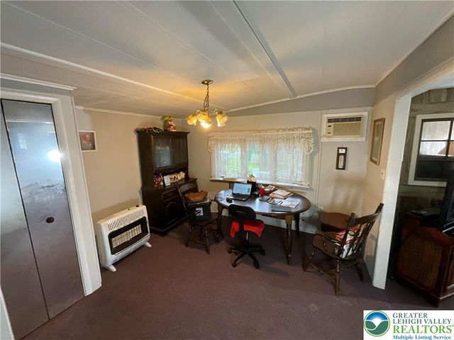321 Campstead Circle, Tobyhanna Twp, PA 18610