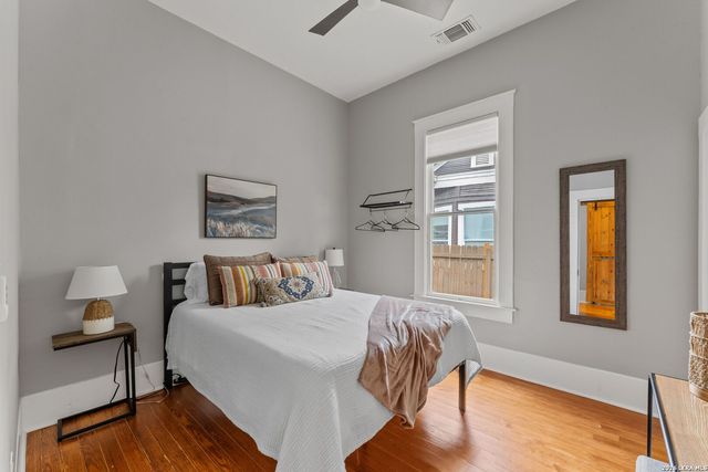 124 Panama, San Antonio, TX 78210