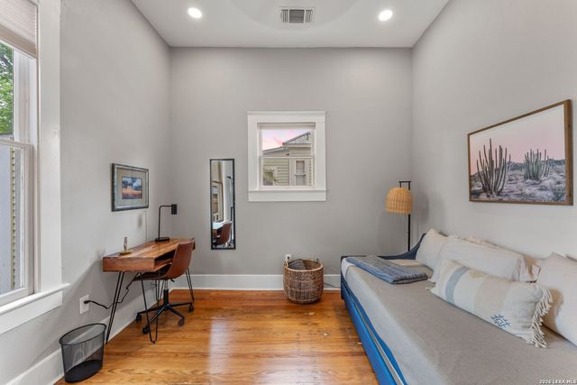 124 Panama, San Antonio, TX 78210