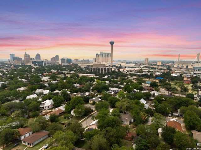 124 Panama, San Antonio, TX 78210