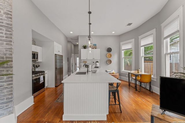 124 Panama, San Antonio, TX 78210