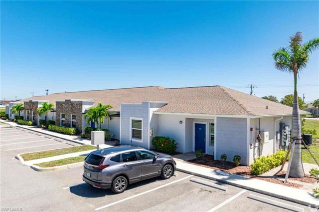3325 SW 8th PL 106, Cape Coral, FL 33914