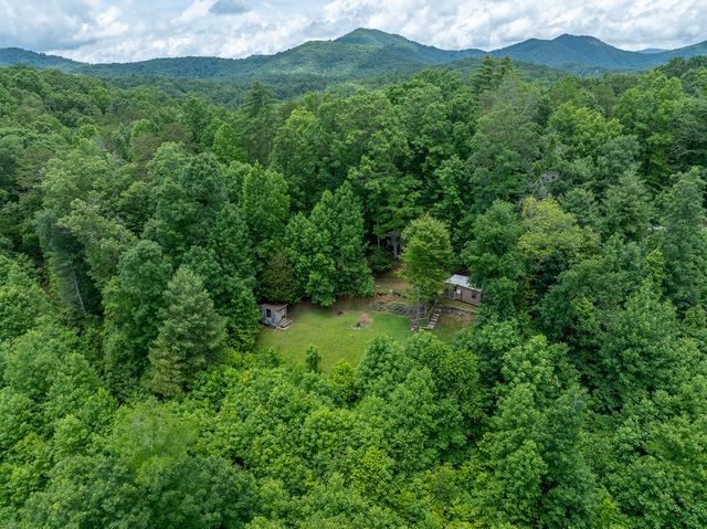 318 Page Lane, Murphy, NC 28906