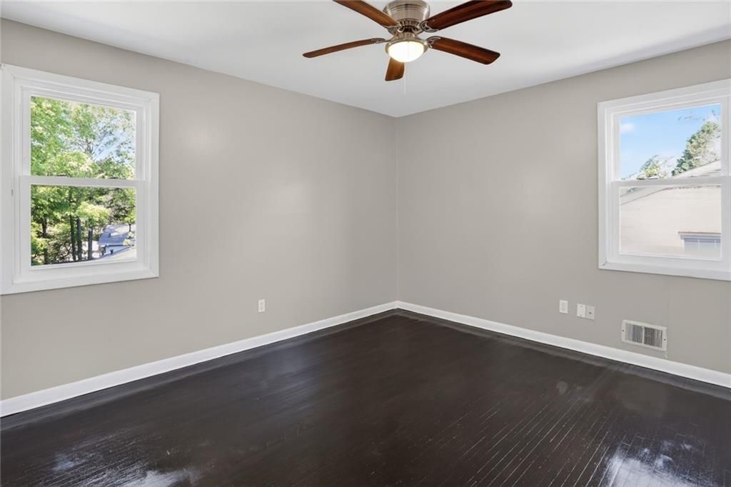 Image 18 of property listing at 6107 Winview Drive, Forest Park, GA 30297