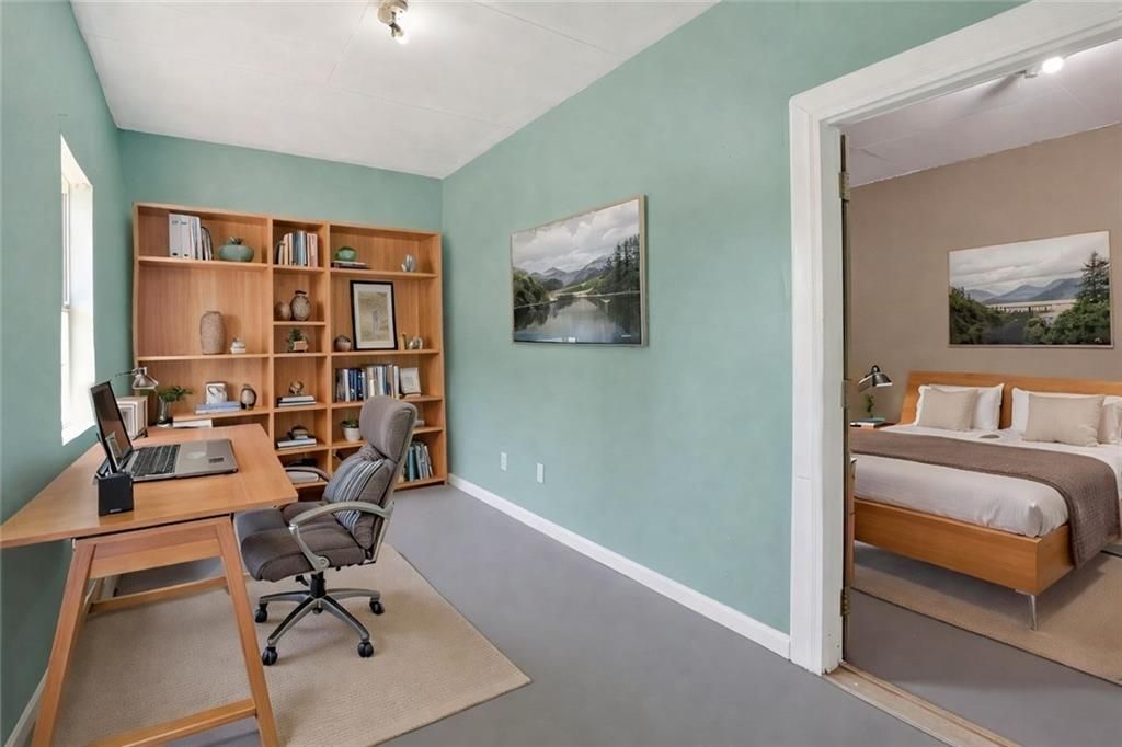 Image 27 of property listing at 6107 Winview Drive, Forest Park, GA 30297