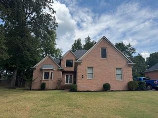 8668 STABLEMILL LN, Memphis, TN 38016