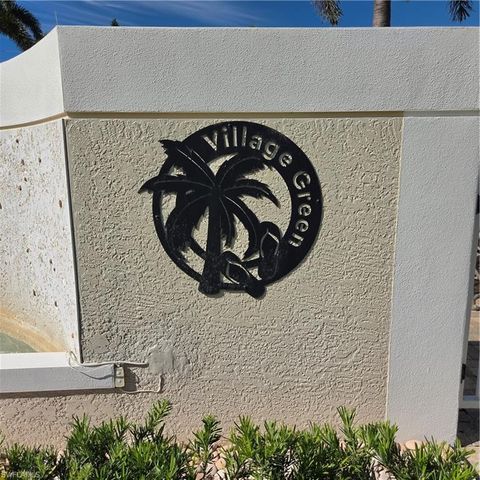 466 12th AVE S 466, Naples, FL 34102