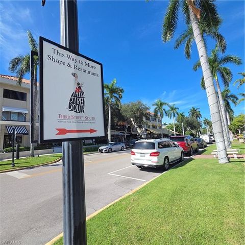 466 12th AVE S 466, Naples, FL 34102