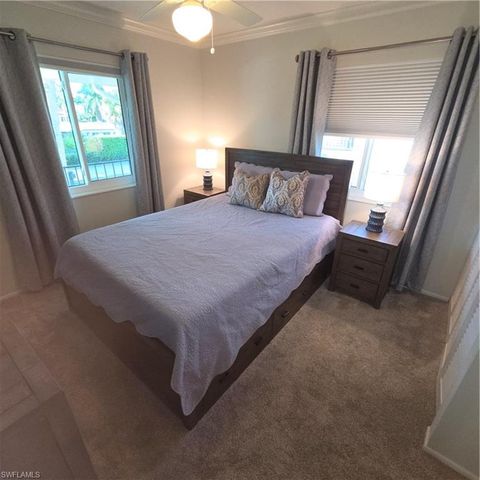 466 12th AVE S 466, Naples, FL 34102
