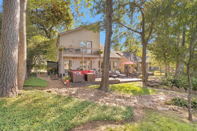 117 Clear Springs Drive, Montgomery, TX 77356