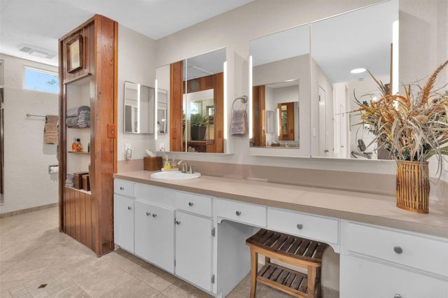 117 Clear Springs Drive, Montgomery, TX 77356