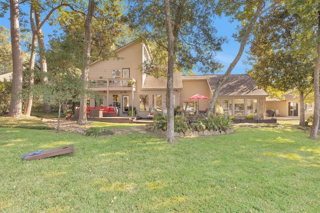 117 Clear Springs Drive, Montgomery, TX 77356