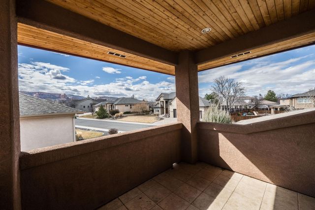 2069 Spur Cross Road, Grand Junction, CO 81507